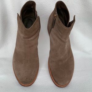 Womens Tory Burch Suede khaki Ankle Boots size 8